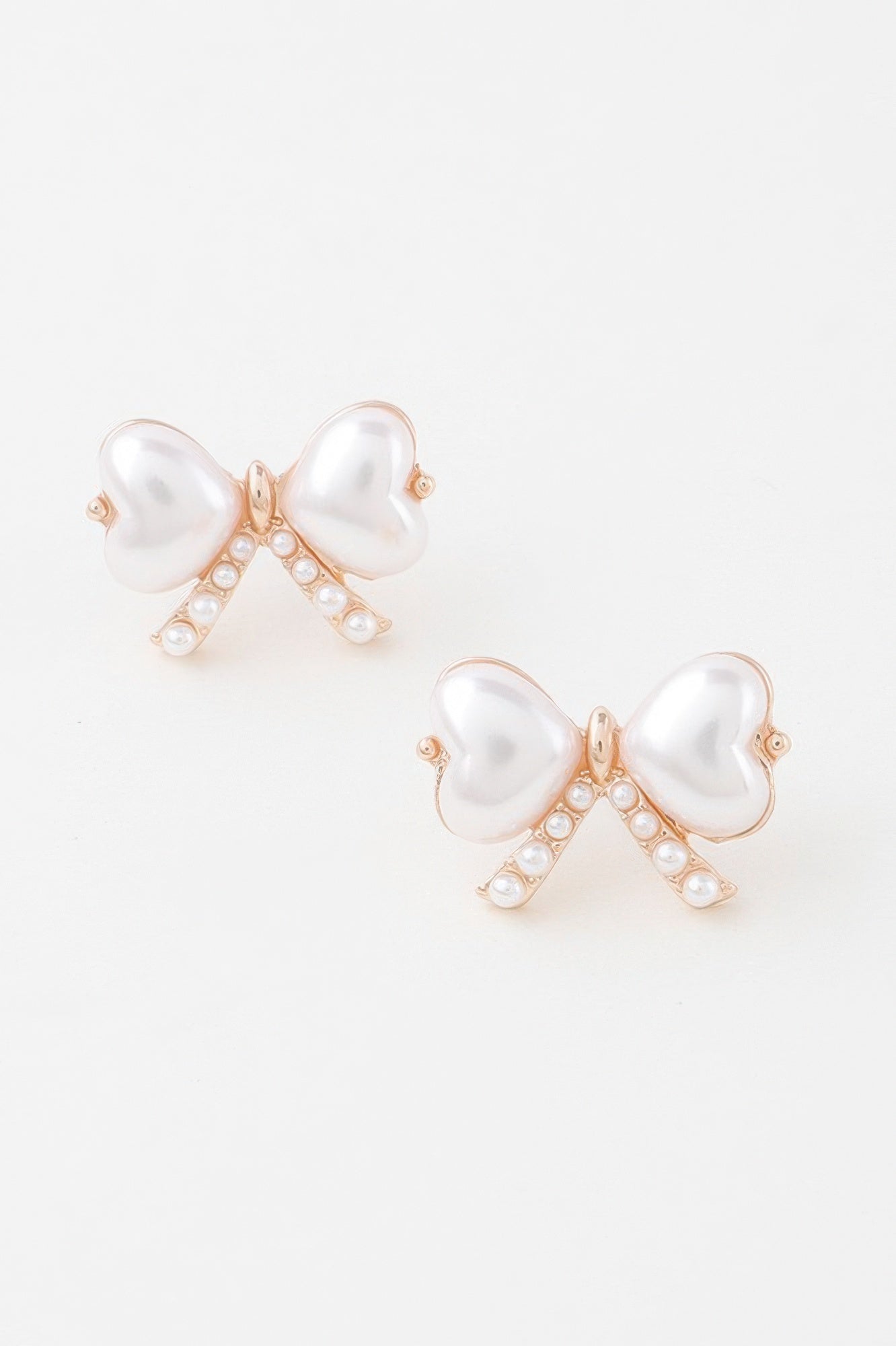 Heart Pearl Ribbon Earrings - Wear Arielle