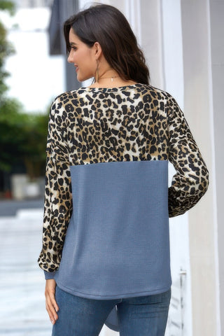 Leopard Stitching Bow Knit Crew Neck Loose Pullover - Wear Arielle