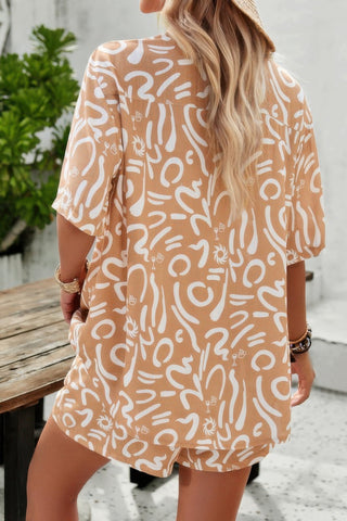 Allover Print Elastic Shorts Two Pieces Button Set - Wear Arielle
