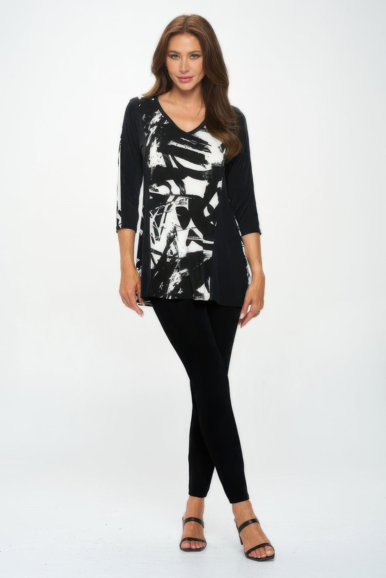 BNS V - Neck Binding Contrast Top - Wear Arielle