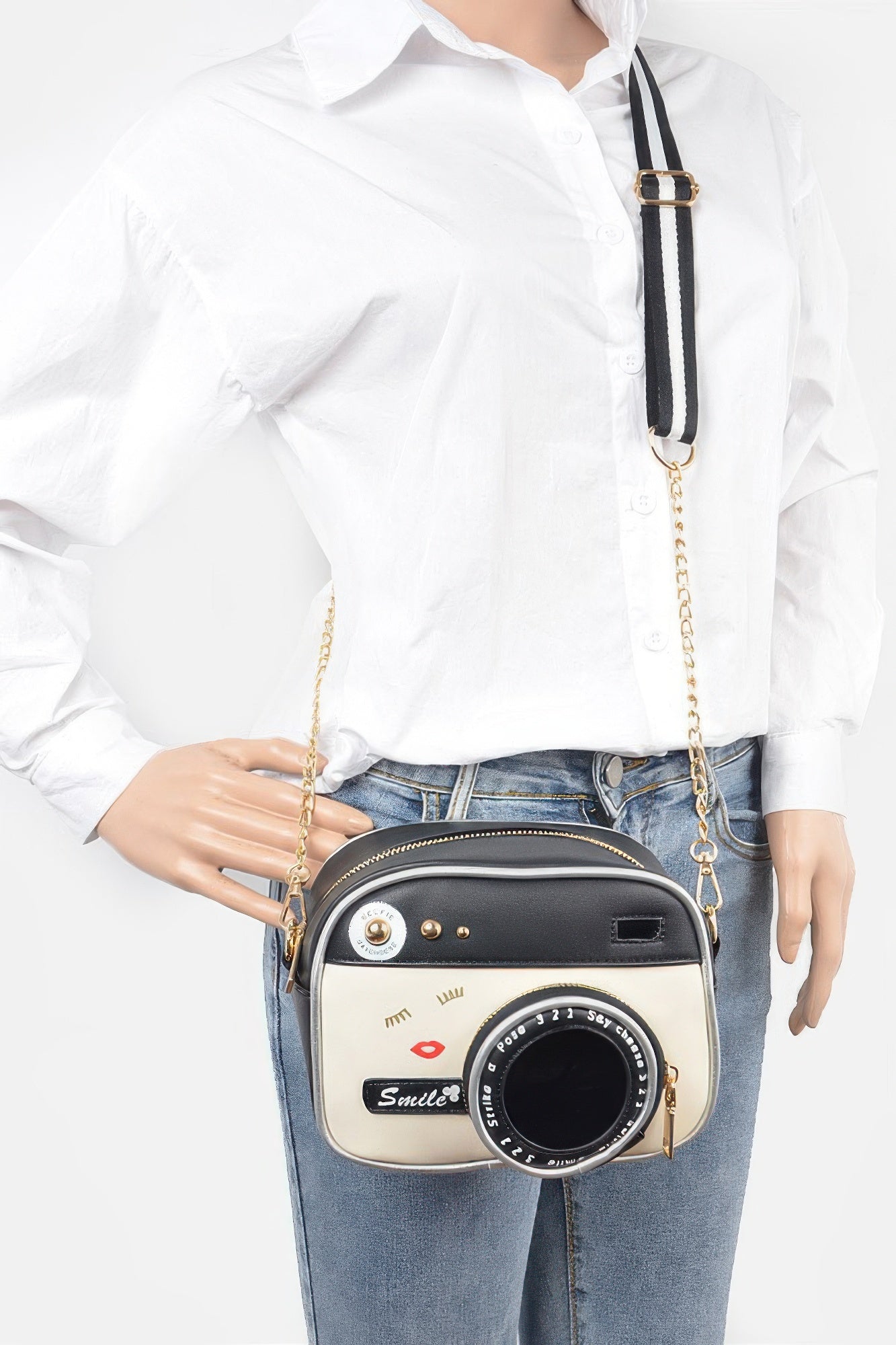 Camera Inspired Clutch - Wear Arielle