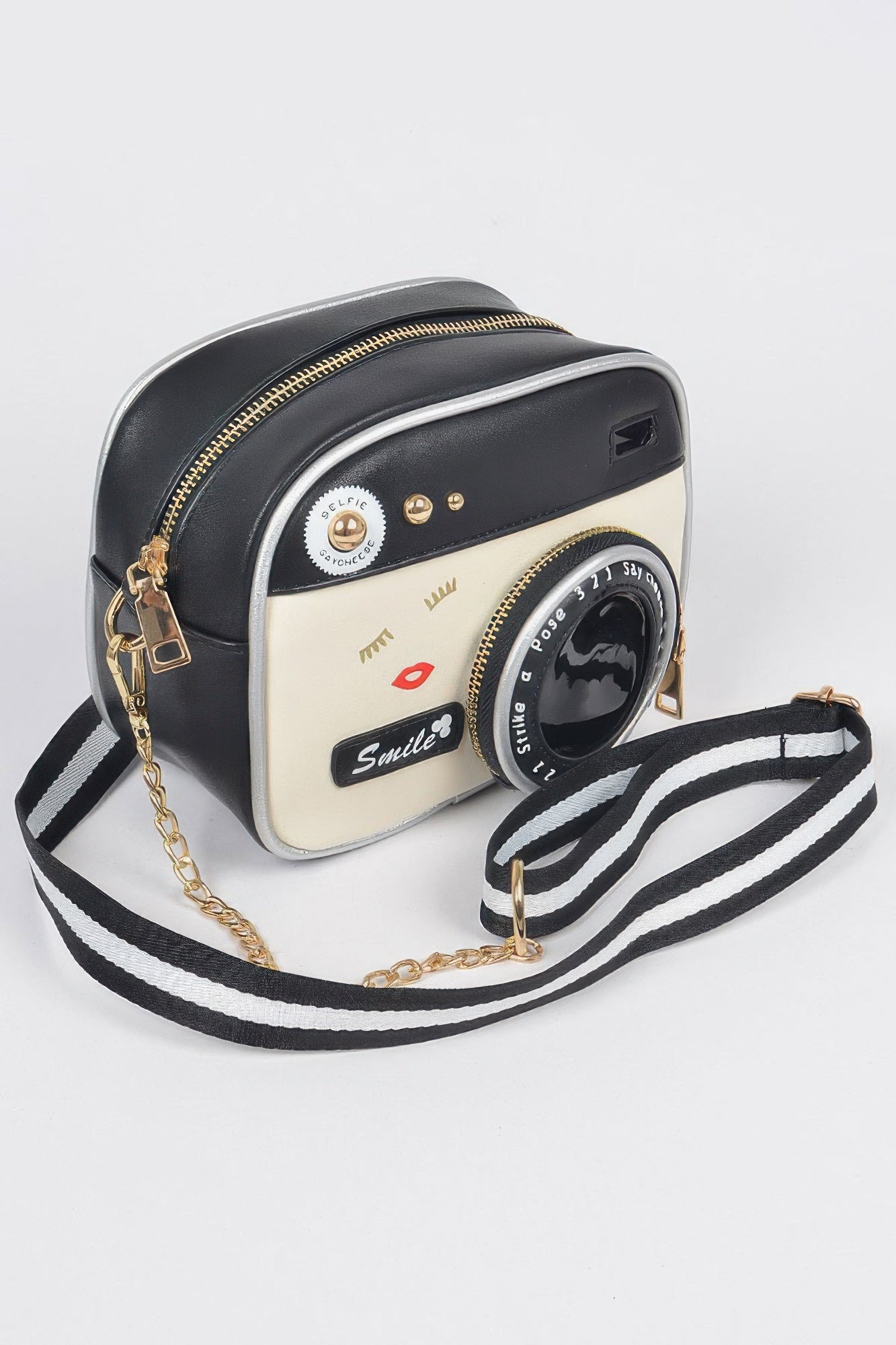 Camera Inspired Clutch - Wear Arielle