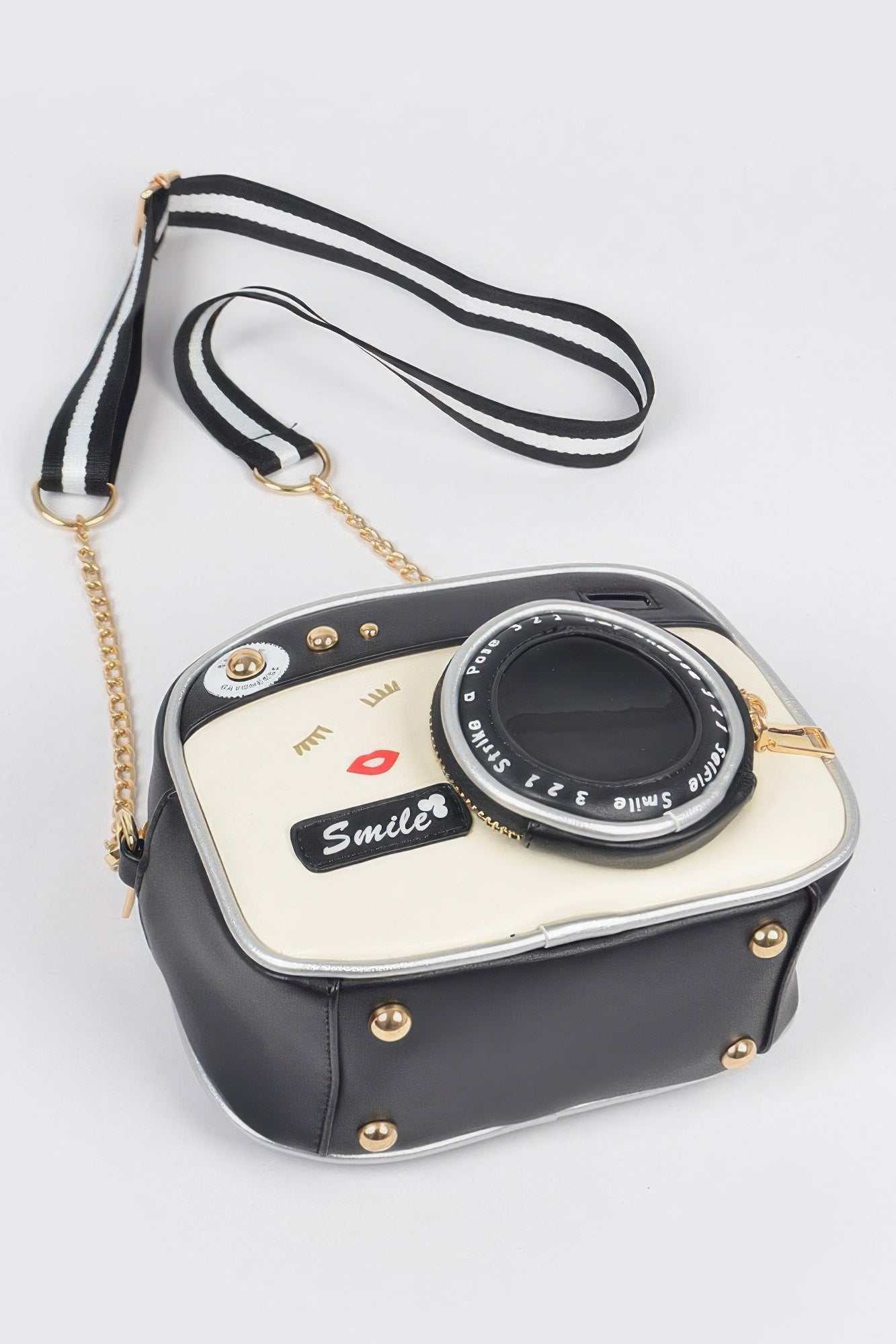 Camera Inspired Clutch - Wear Arielle