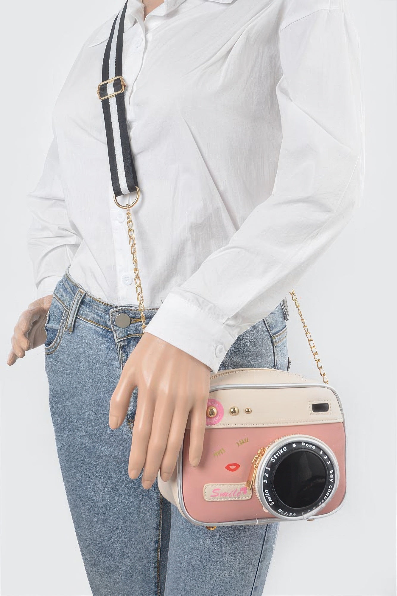 Camera Inspired Clutch - Wear Arielle