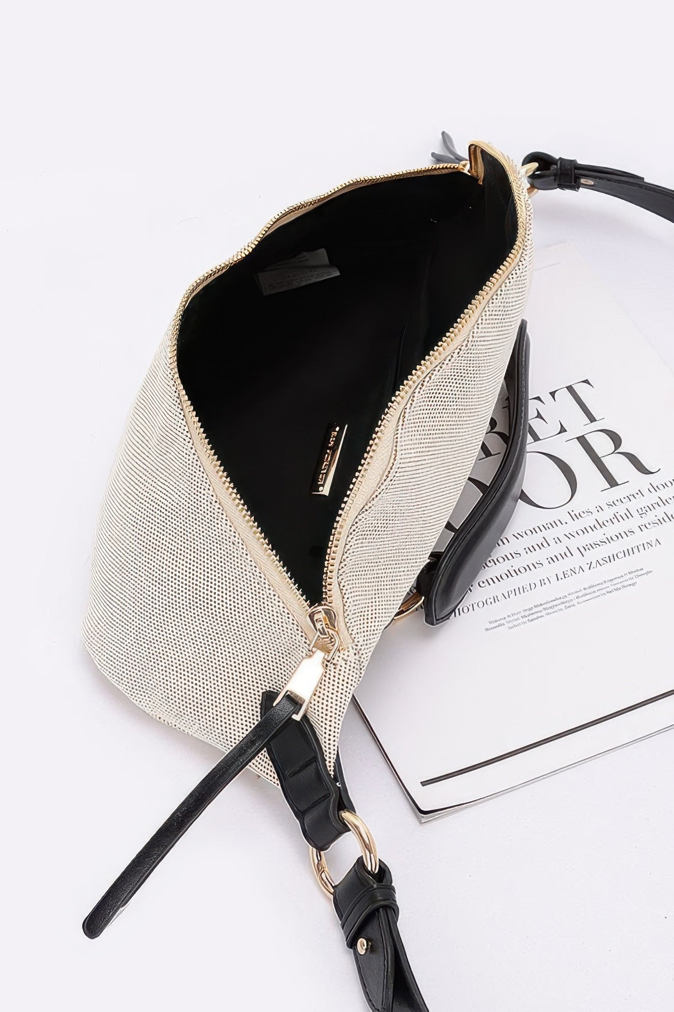 Canvas Crossbody Bag - Wear Arielle
