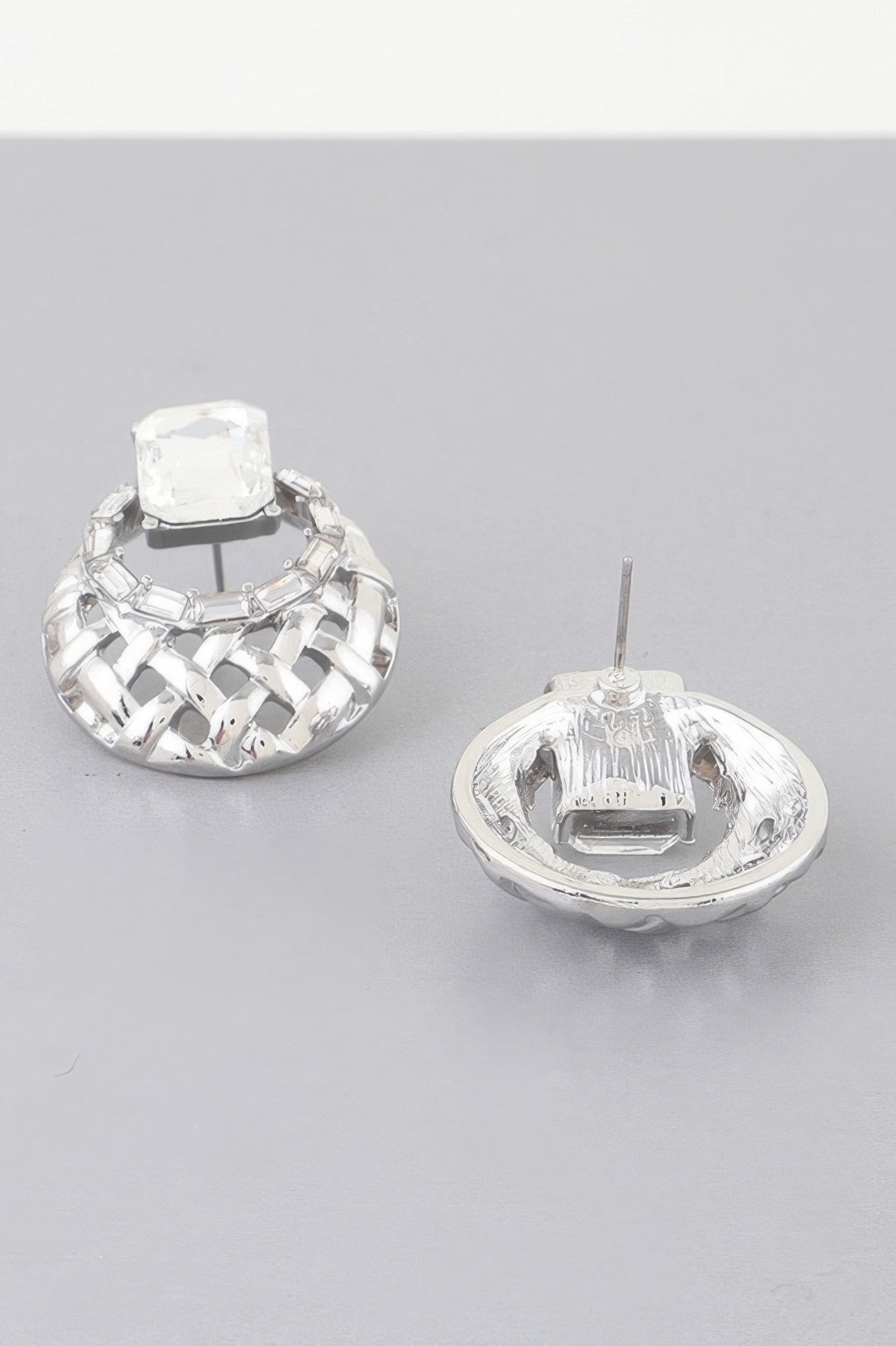 Chic Form Earrings - Wear Arielle