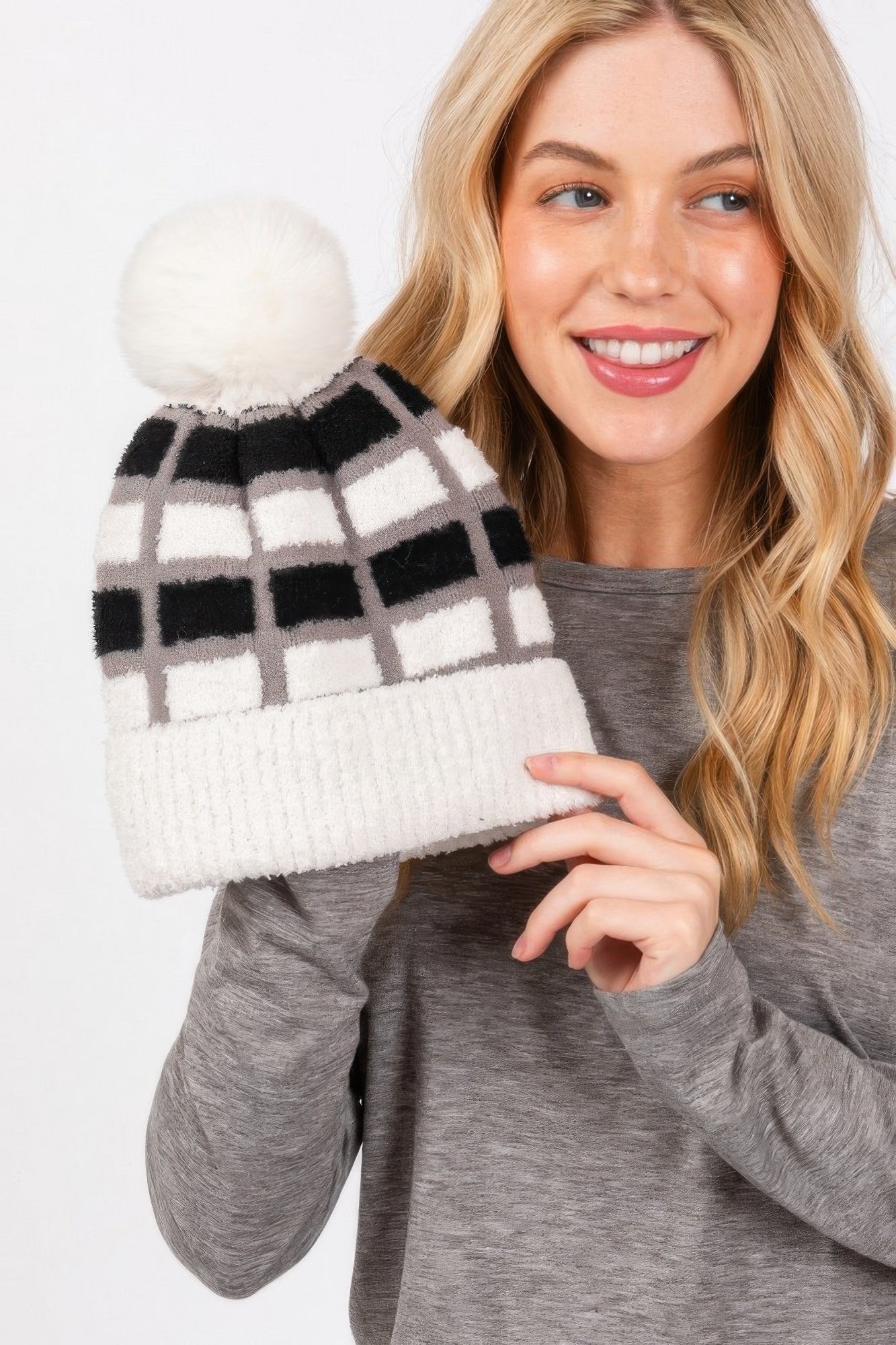 Cozy Color Blocked Pom Pom Beanie - Wear Arielle