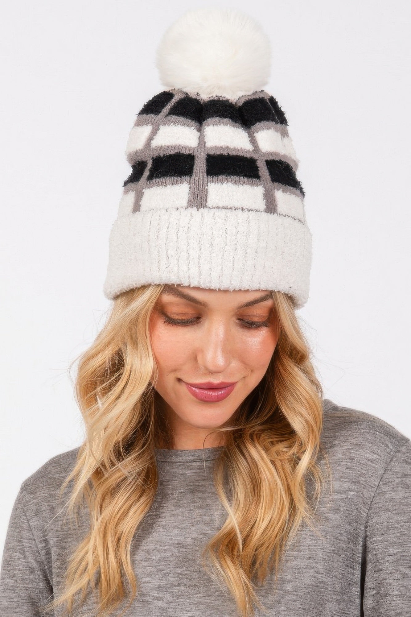 Cozy Color Blocked Pom Pom Beanie - Wear Arielle