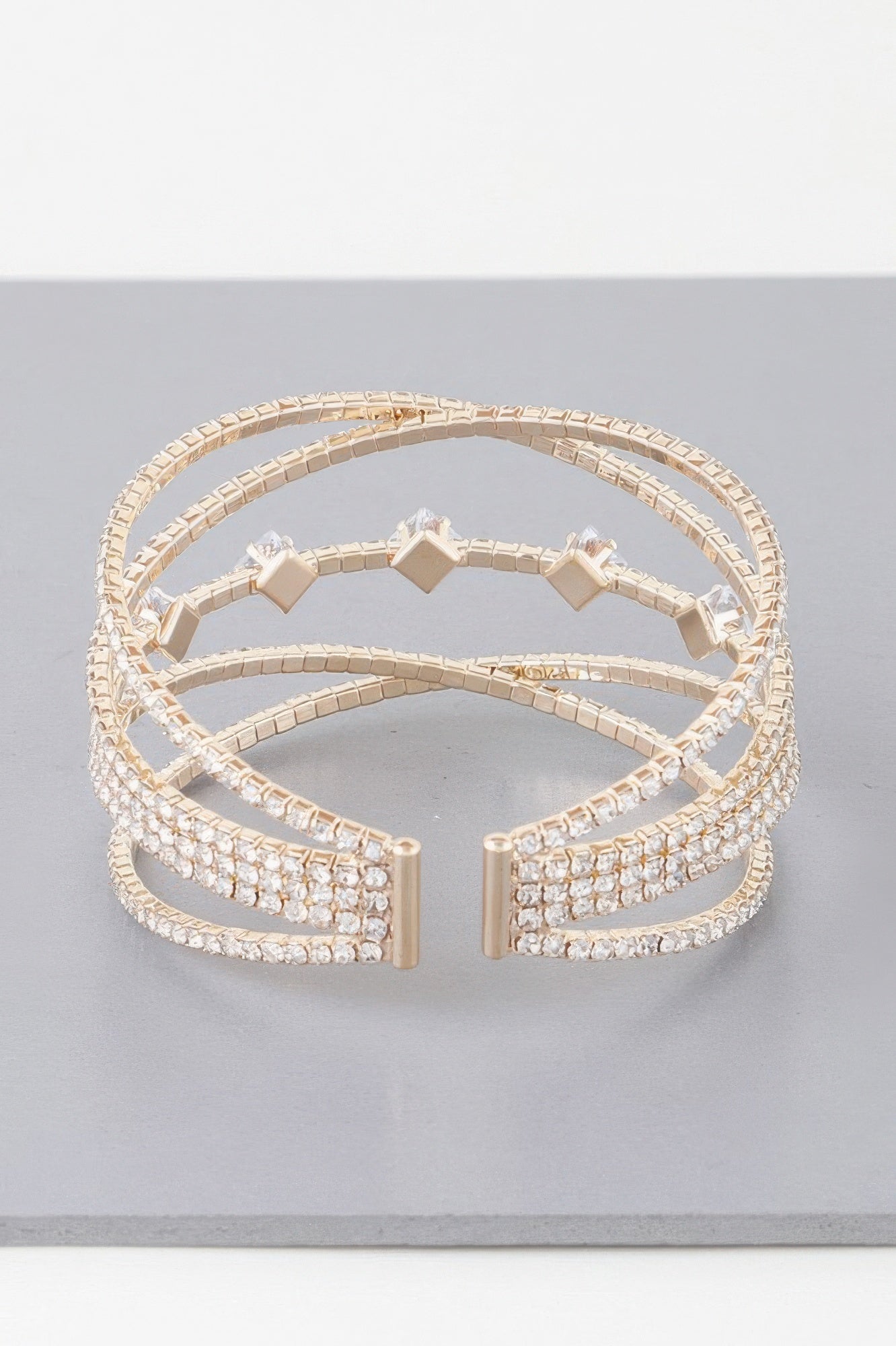 Dazzling Elegance Bracelet - Wear Arielle