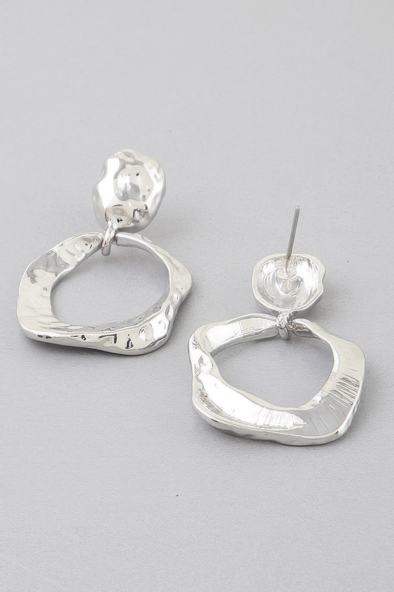 Double Hammered Open Disc Drop Earrings - Wear Arielle