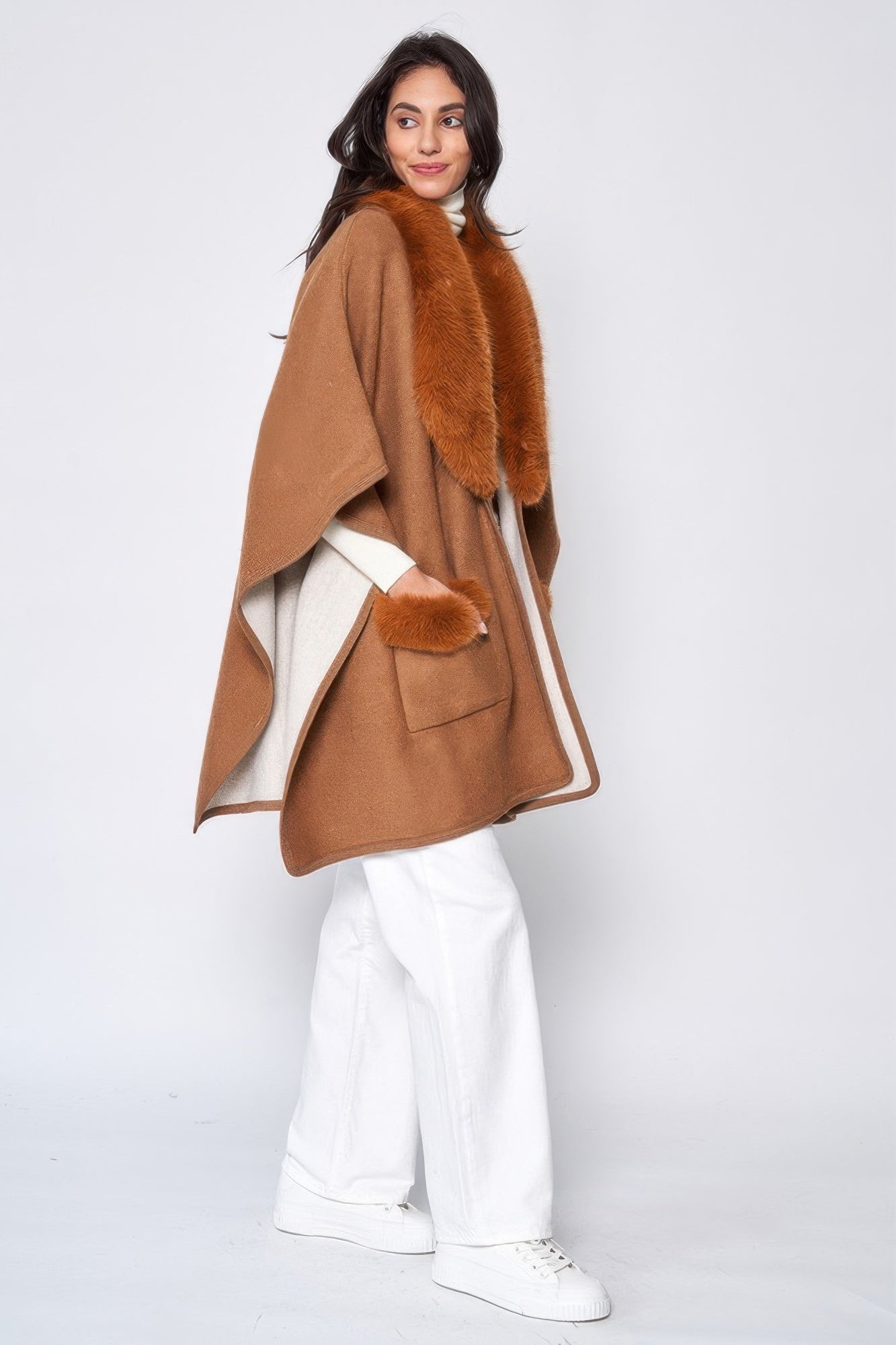 Faux Fur Collar Kimono One size - Wear Arielle