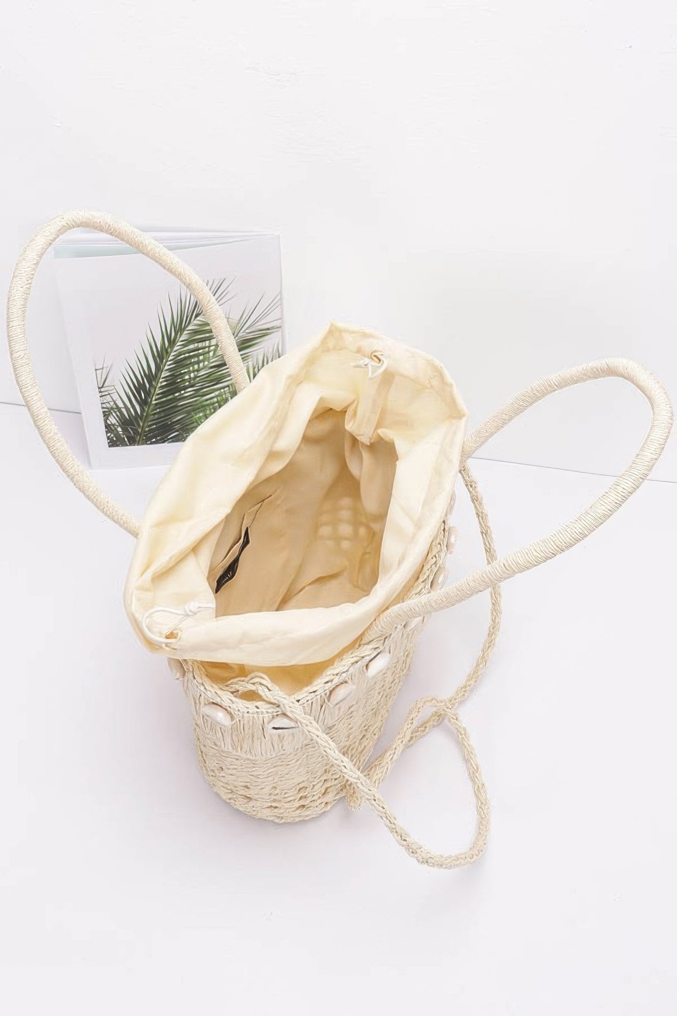 Faux Straw Shell Tote Bag - Wear Arielle