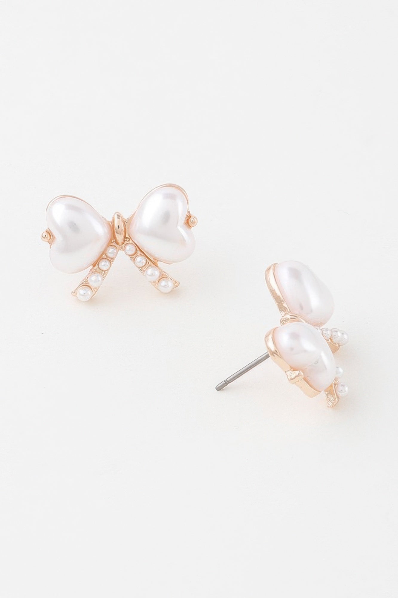 Heart Pearl Ribbon Earrings - Wear Arielle
