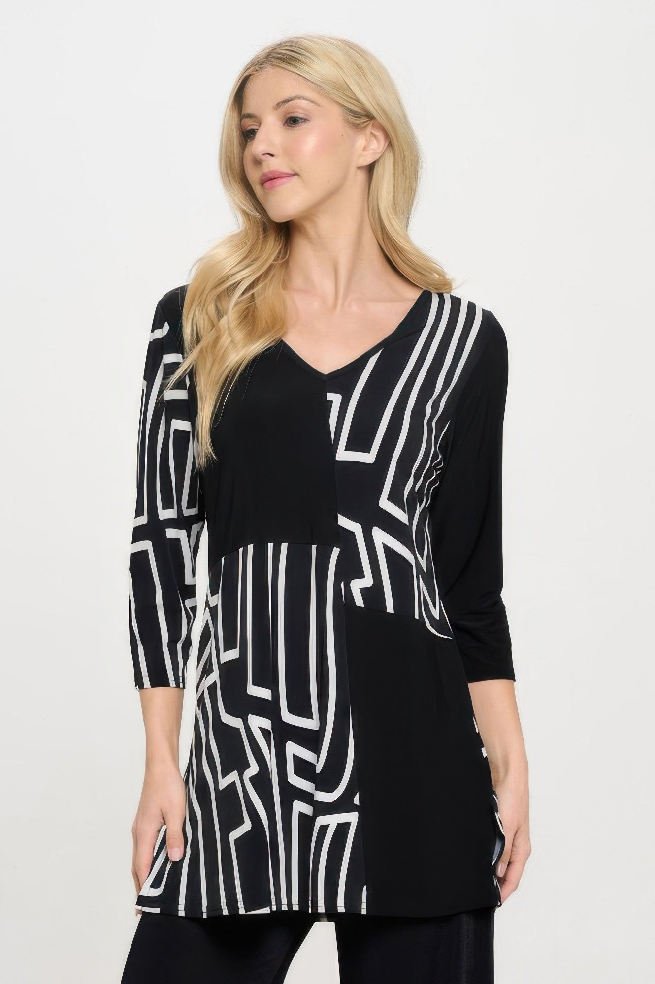 Hit Contrast V - neck Tunic Top - Wear Arielle