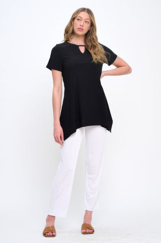 Hit Key Hole Sharkbite Hem Top - Wear Arielle