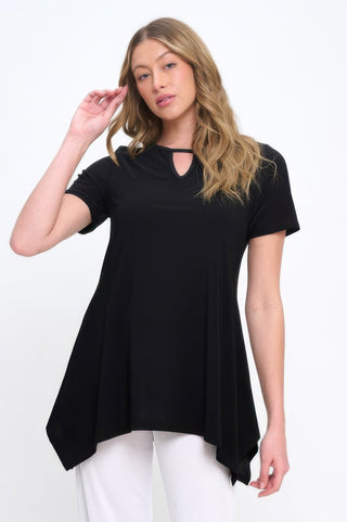 Hit Key Hole Sharkbite Hem Top - Wear Arielle