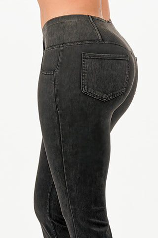 Light Weight Flare Jeans - Wear Arielle