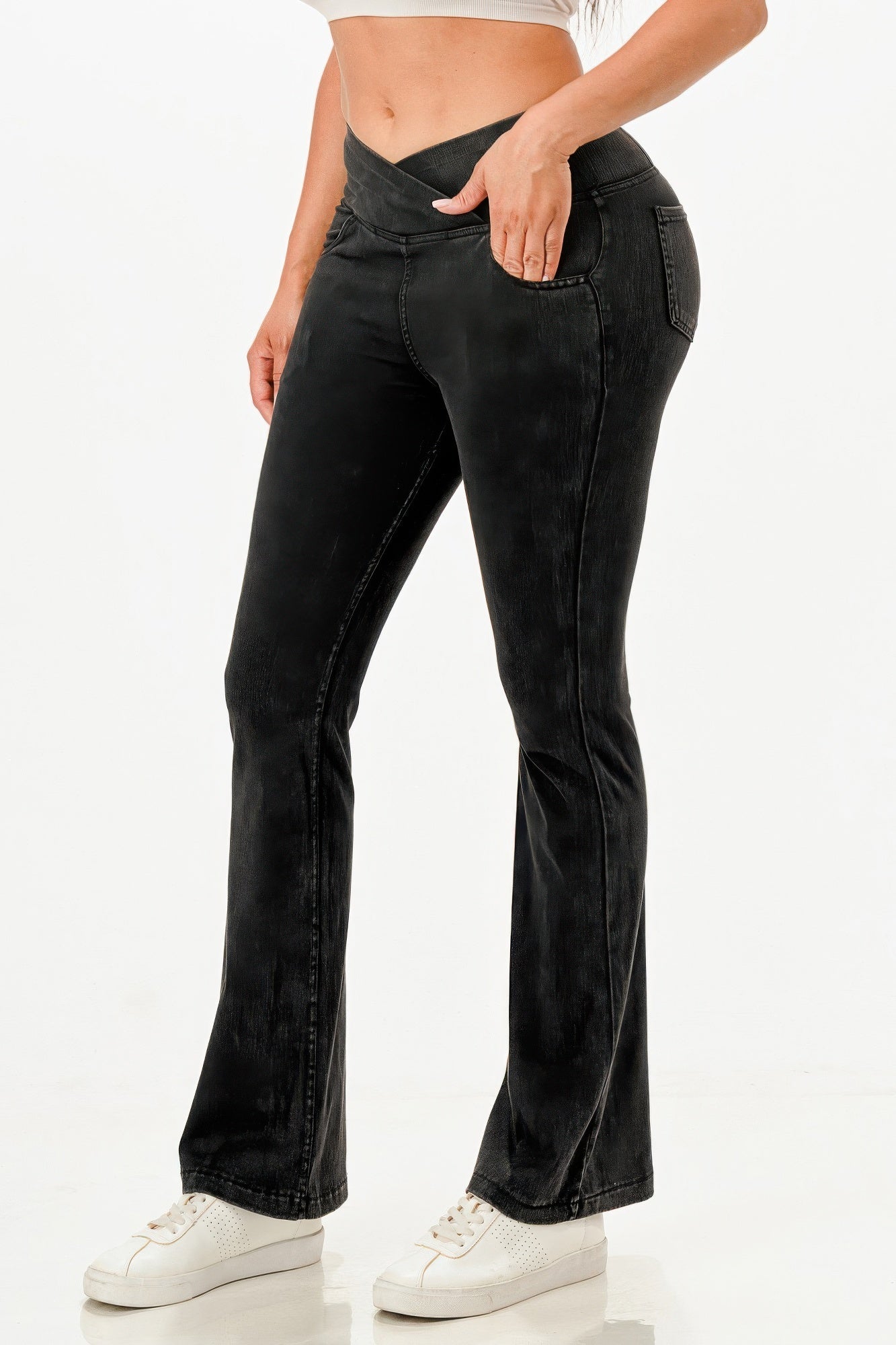 Light Weight Flare Jeans - Wear Arielle