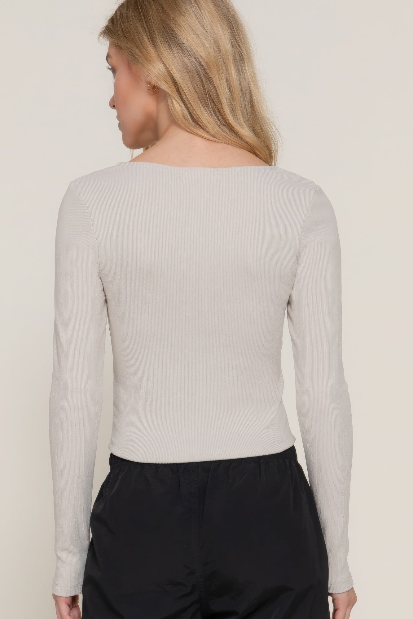 Long slv sweetheart neck seam detail knit top - Wear Arielle