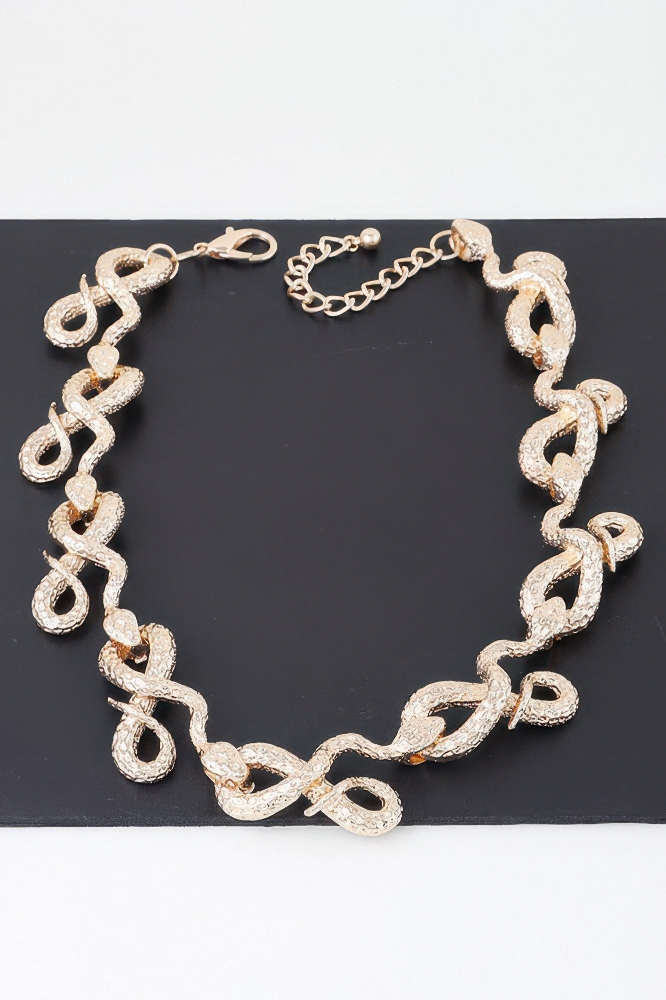 Luxury Snake Loop Necklace - Wear Arielle