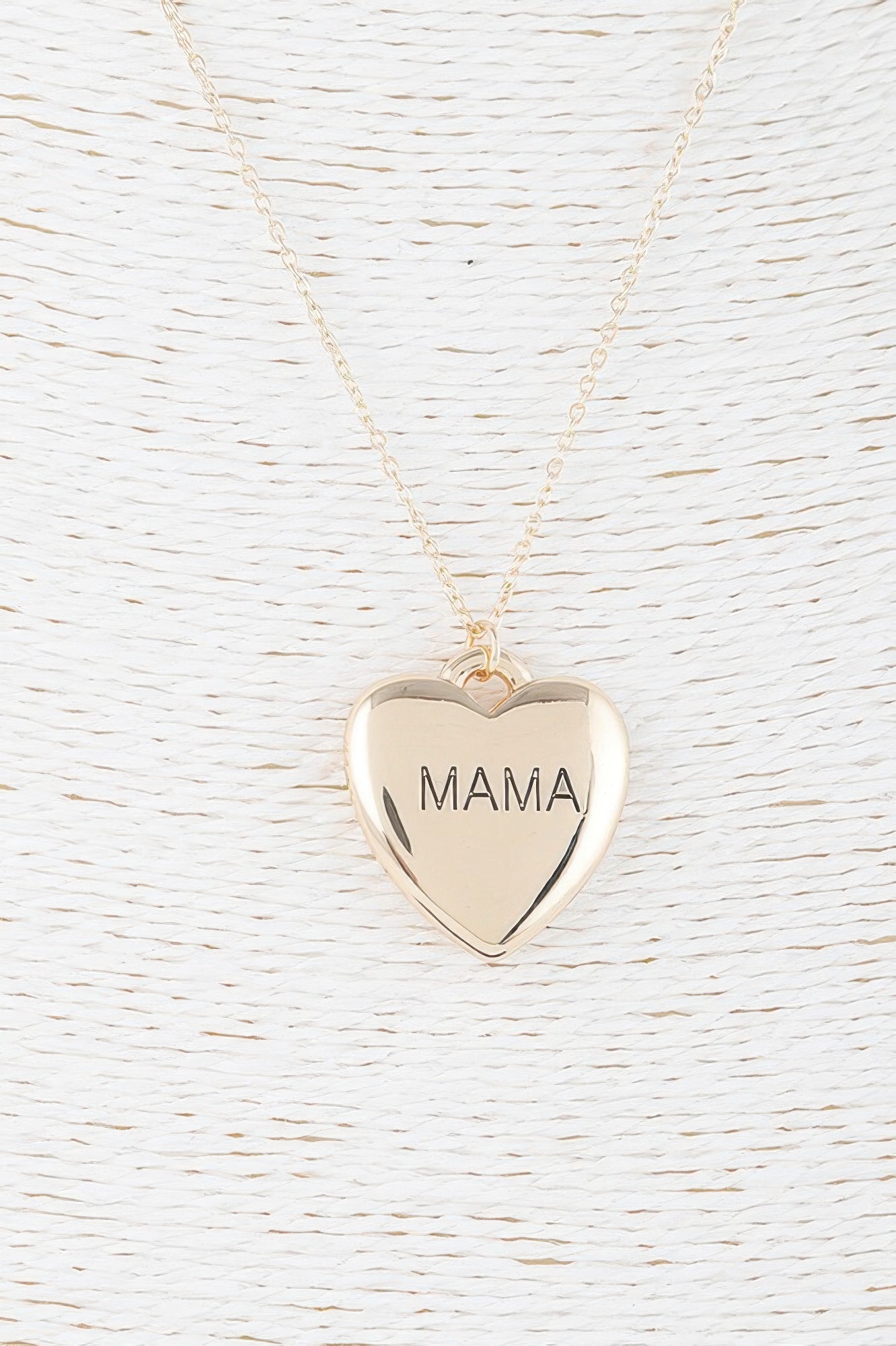 Mama Heart Pendant Necklace - Wear Arielle