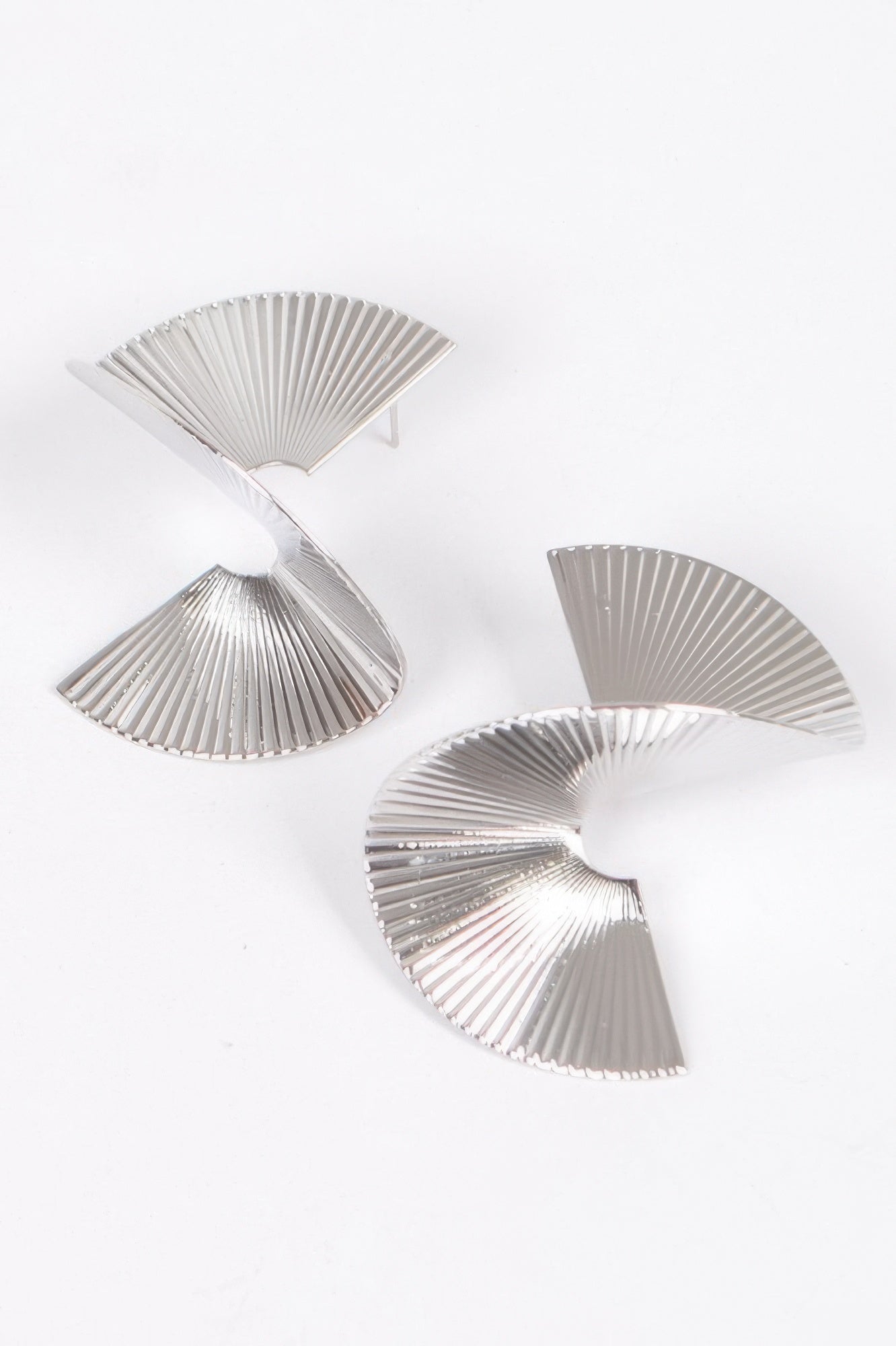 Metal Gold Plated Earring - Wear Arielle