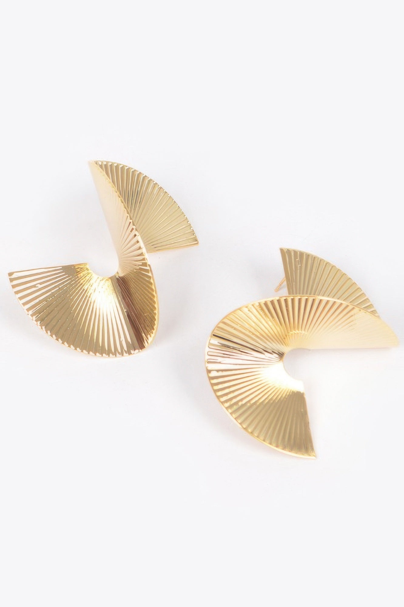Metal Gold Plated Earring - Wear Arielle