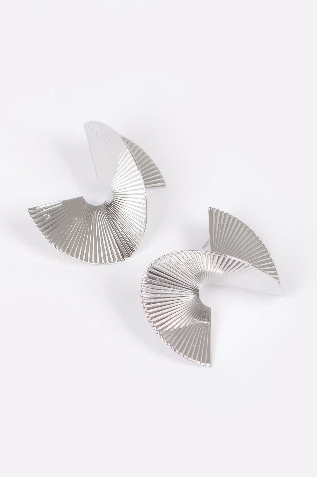 Metal Gold Plated Earring - Wear Arielle
