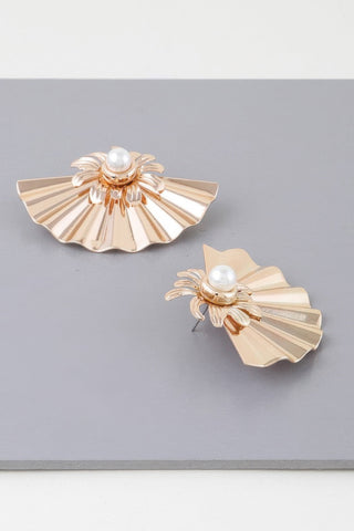 Pearl Fan - shaped Earrings - Wear Arielle