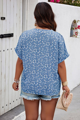 Plus Size Floral Print V Neck Short Sleeve Blouse - Wear Arielle