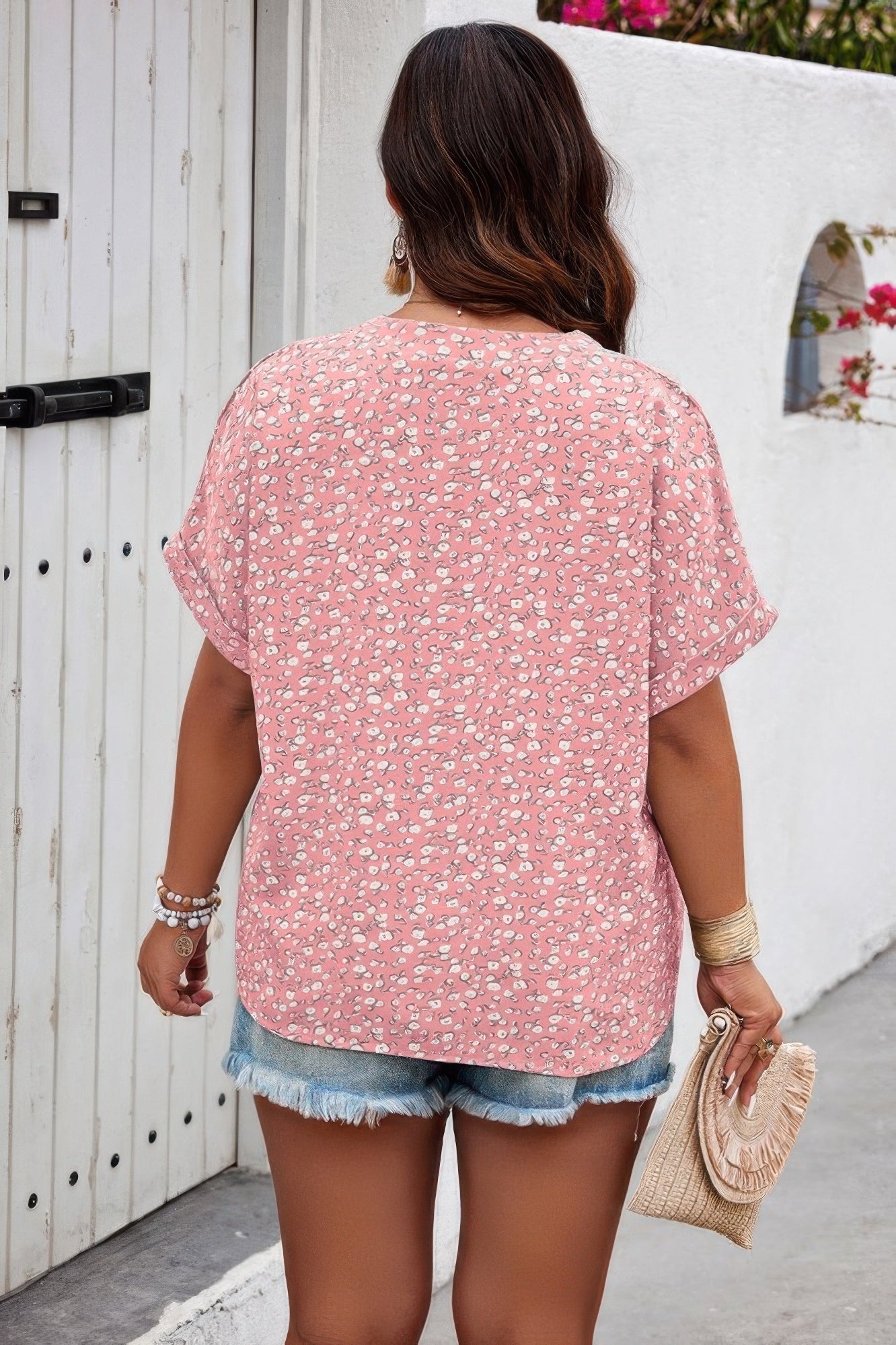 Plus Size Floral Print V Neck Short Sleeve Blouse - Wear Arielle