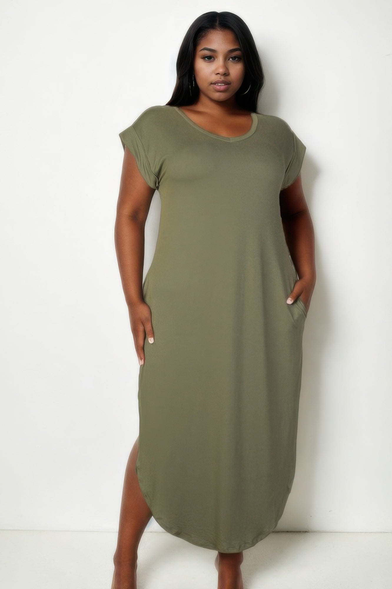 Plus Size Hidden Pocket Batwing Sleeve V Neck Long Dress - Wear Arielle