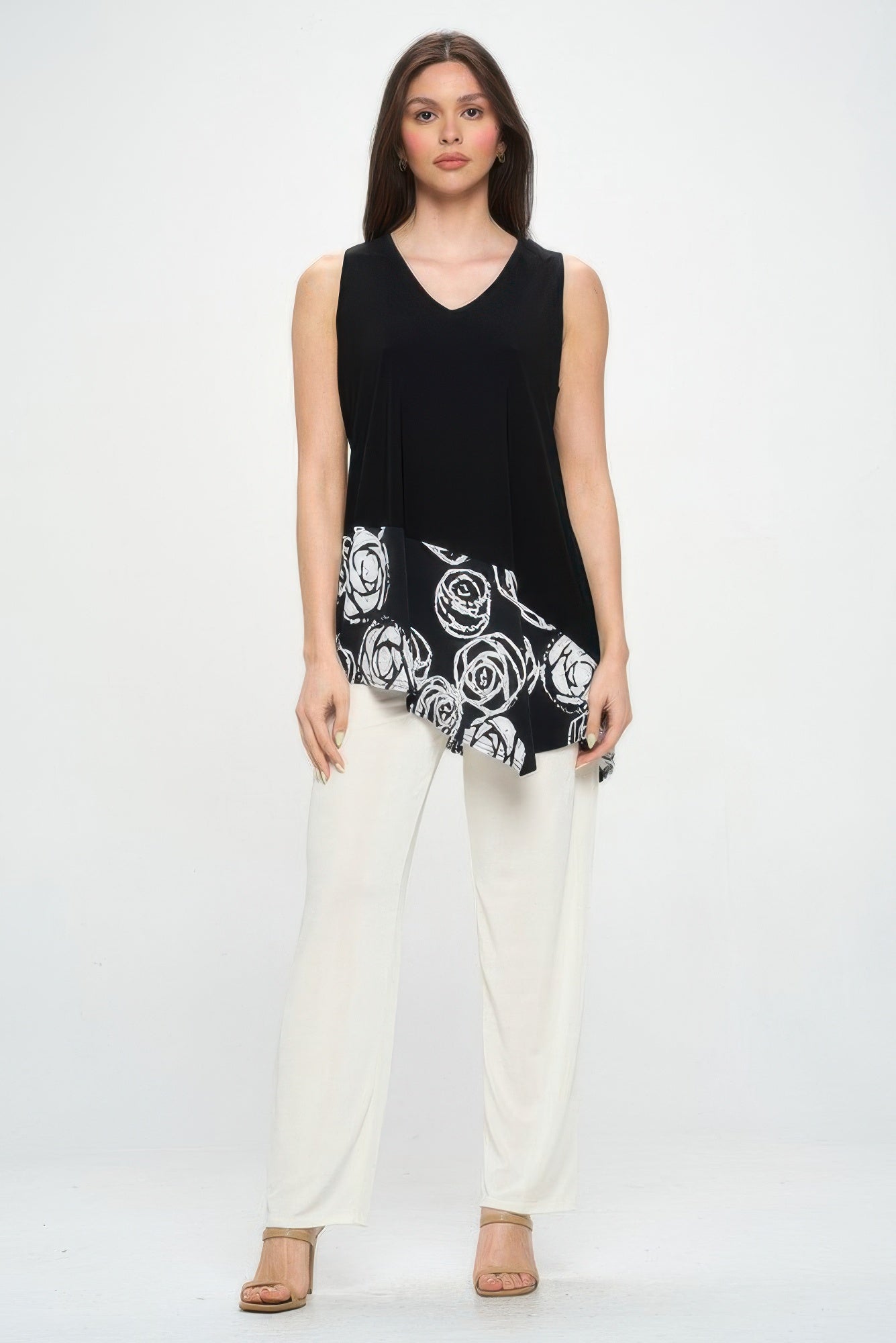Plus Size Hit Sleeveless Contrast Top - Wear Arielle