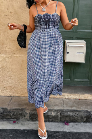 Plus Size Plaid Backless Hollow Out Strap Dress - Wear Arielle