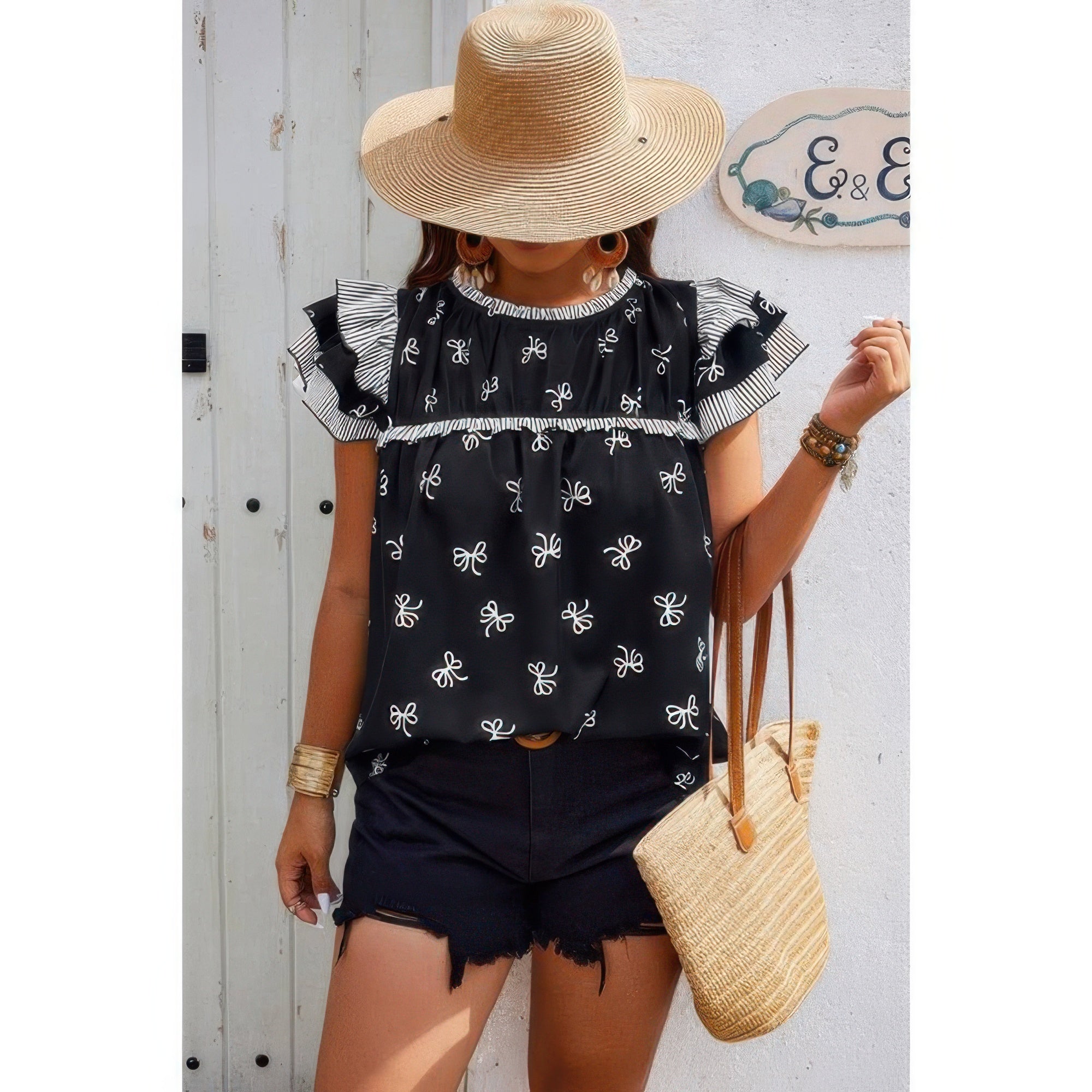 Plus Size Ruffle Hem Random Print Loose Shirt - Wear Arielle