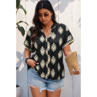 Plus Size Short Sleeve V Neck Printed Blouse - Wear Arielle