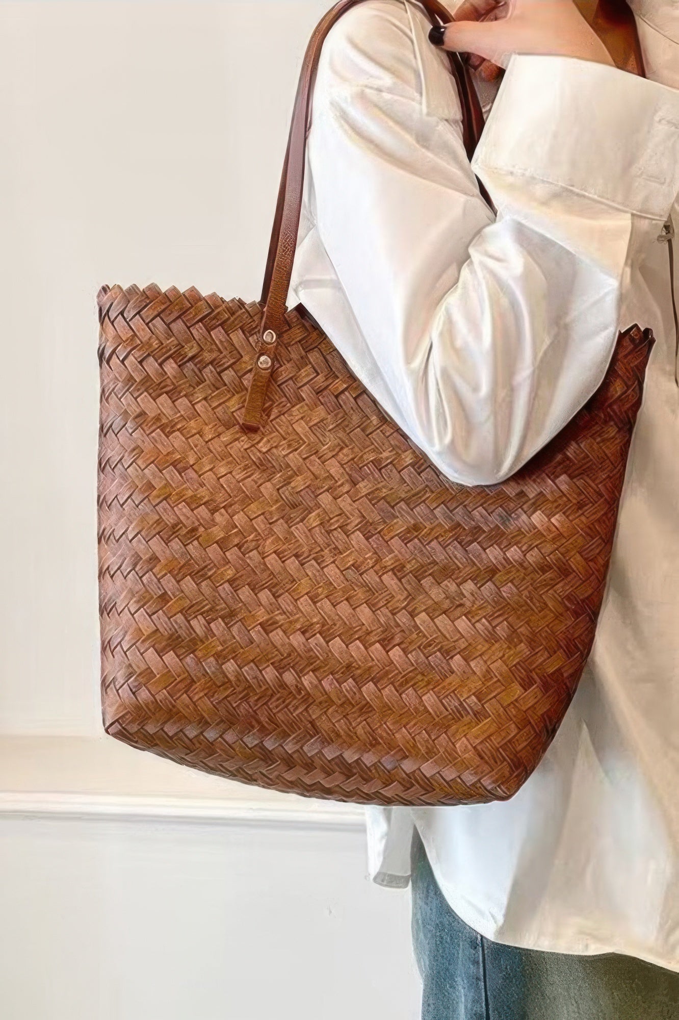 Pvc Braided Tote Bag - Wear Arielle