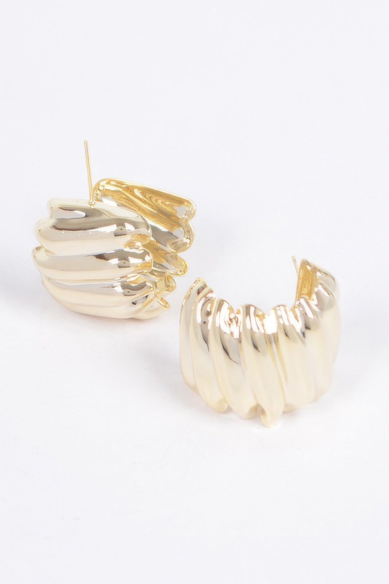 Vintage Gold Dip Metal Earring - Wear Arielle