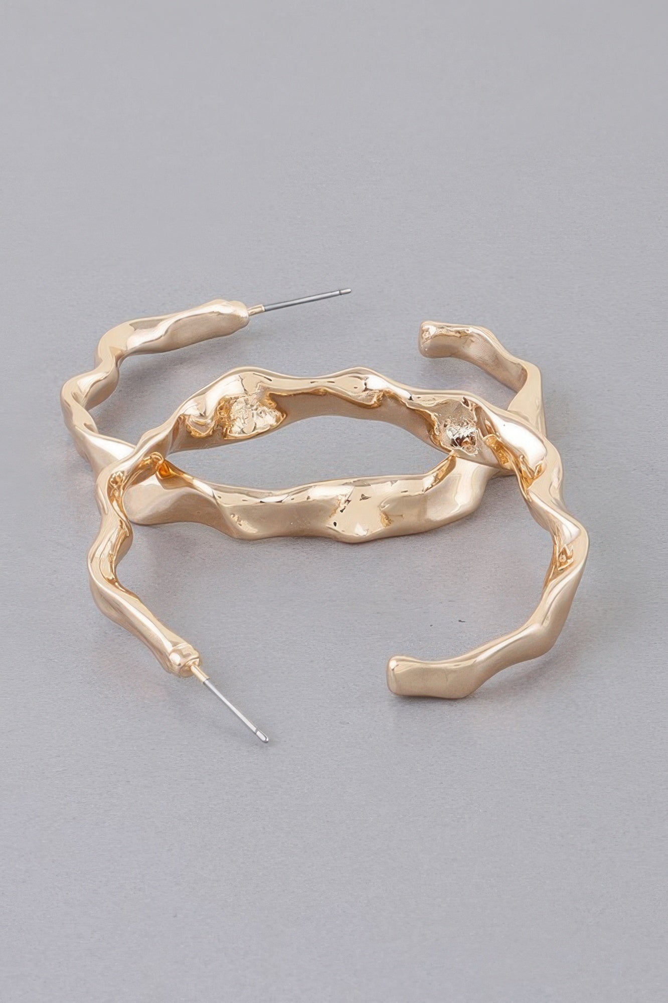 Wavy Accent Hoop Earrings - Wear Arielle