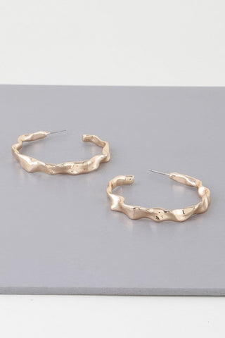 Wavy Accent Hoop Earrings - Wear Arielle