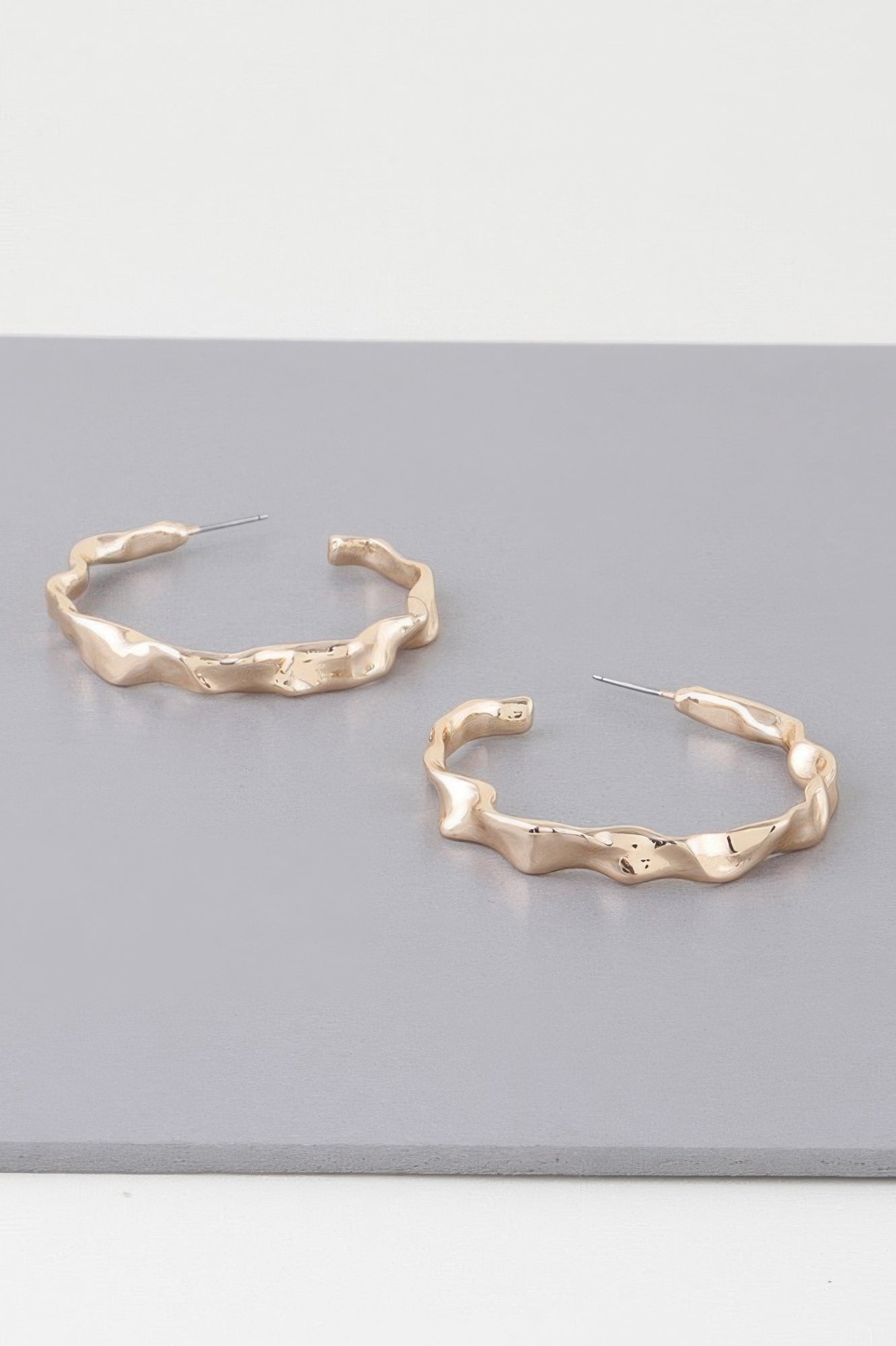 Wavy Accent Hoop Earrings - Wear Arielle